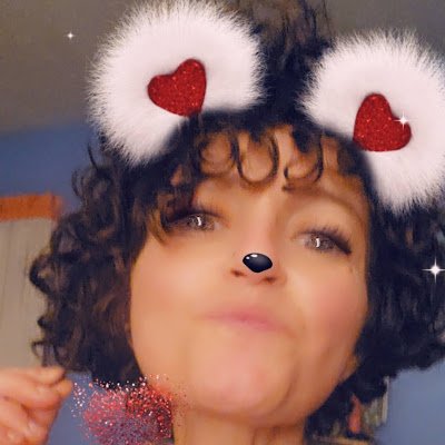 lOVelyDlYnnME's profile picture. 