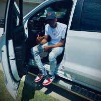 Qua (@jaqueilon) 's Twitter Profile