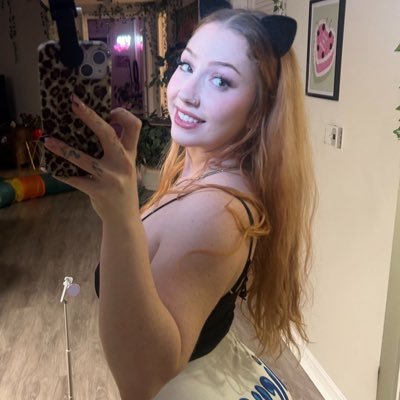 You are like a dream I never thought would ever come true for me.When we started talking on her🥰😃😁
