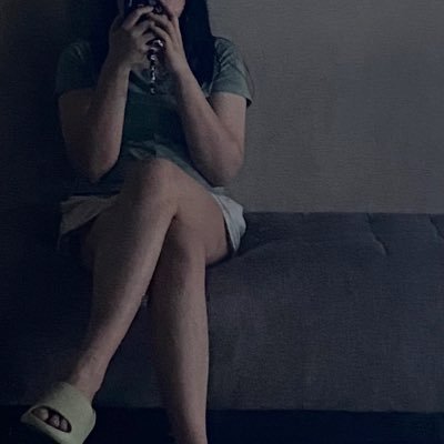 crushedst's profile picture. Just a nerdy w glasses, a lil chubby. Cuitan candaan, mohon jangan dibawa serius. Jarang buka DM.