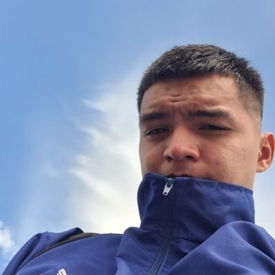 Vicktorxzz's profile picture. 