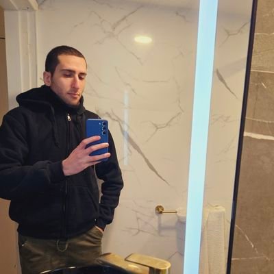 Mohdah22's profile picture. 