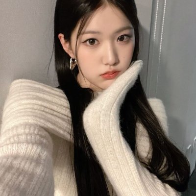 i miss u #jiyoon /
@izna_offcl, @aespa_official,
@YGBABYMONSTER_, @le_sserafim, @KISSOFLIFE_S2, @NMIXX_official, @ILLIT_twt +2, 3 Gen. (GG)