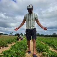 Umang R (@morecuriousshit) 's Twitter Profile