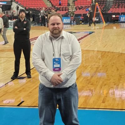 Coastal Alum | Freelance Broadcaster | Senior Writer for CBB Review | Traffic & News for Curtis Media Group