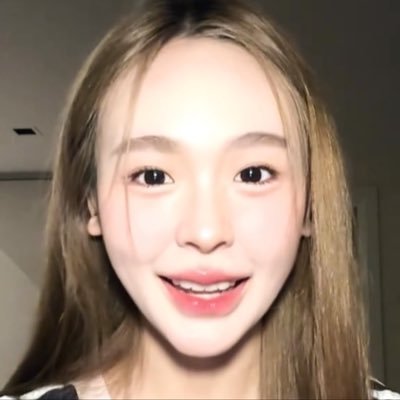 beeenew_'s profile picture. All I want for is ViewJune come back