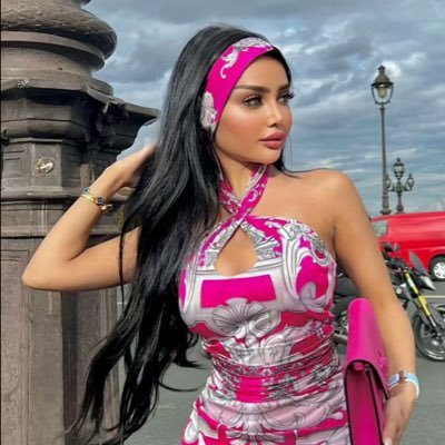 Thehappylife98's profile picture. 