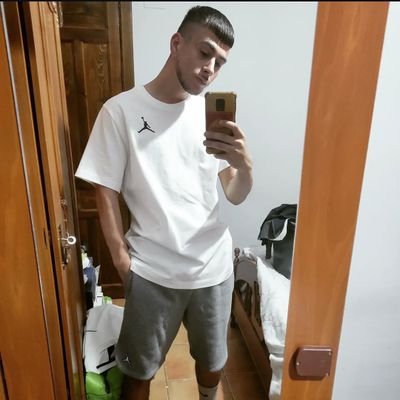 soy un hombre de 23 años con ganas de experimentar
21cm me mide