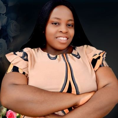 Online Enterpreneur& A digital coach,I teach individuals on how they can leverage on their smartphone in making money online.