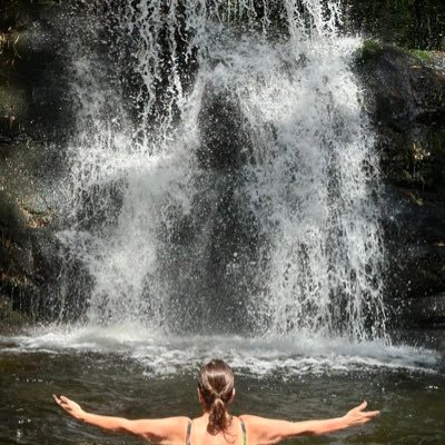 CcnClaudiaC's profile picture. 🇧🇷Bem-resolvida, mas estafada🚩