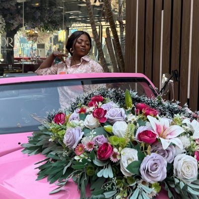 UniqBpearl's profile picture. I’m just a girl