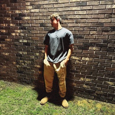 life enthusiast, and 17 year old entrepreneur.