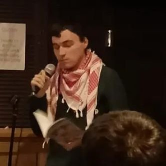 23y/o film and poetry lover, socialist, and member of @The_SSP_ ✊ (@SSV_Voice contributor)