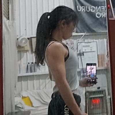 懸垂、ディップス、マッスルアップ、腕立て
【Streetlifting/Calisthenics】
競技の発信と練習記録
https://t.co/2k8vc9JtPq