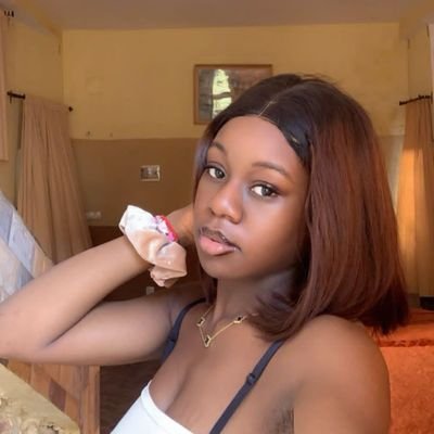 TockMarions's profile picture. il y a pas de bonheur à vivre le bonheur seule .