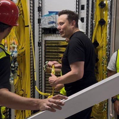 CEO SpaceX🚀 Tesla Autos🚘 Founder The Boring company Twitter Complaint Hotline Operator☎️
