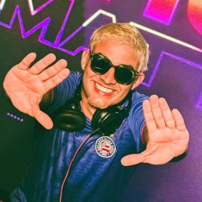 LHUIS COM H Apresentador • DJ • Jornalista • Participei do De Férias com Ex @mtvbrasil • Outras Redes 👉🏻 https://t.co/yfKr1ZbFIB