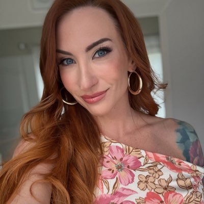 lorihannahx's profile picture. 