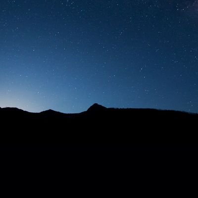 لطفا فالو نکنید چون توییتی جز منشن نمیزنم. از اکانت اصلیم خستم و گذاشتمش کنار. این اکانتو ساختم که برای سوال و جواب و کمک و یادگیری یه راه ارتباطی داشته باشم