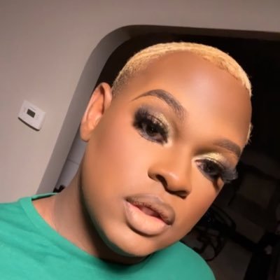 Phoenix Cutie | Originally From NE | Mind Tha Business That Pays Me ❤️💙| Snapchat bhrissy_boo IG dior_chrissy |