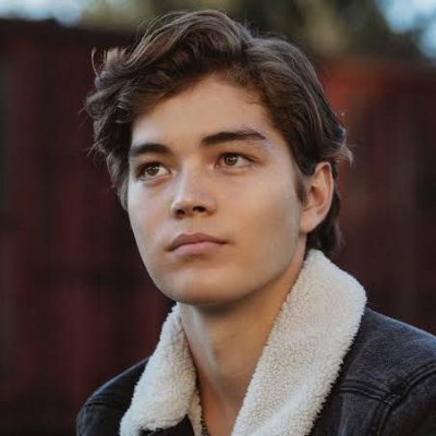 volleyball and tennis member, blackwell otter. stealing hearts with amazing cooking every day.
#FanAccount #Fake #RP