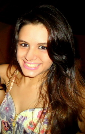 Passionate about everything that makes me happy. The day I stop dreaming, my heart has stopped beating.