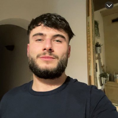 ineaz_'s profile picture. 🐺