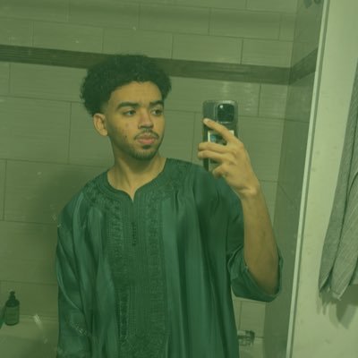 modv_'s profile picture. UofK EEE O19