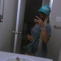 π (@_fineeeassss) 's Twitter Profile