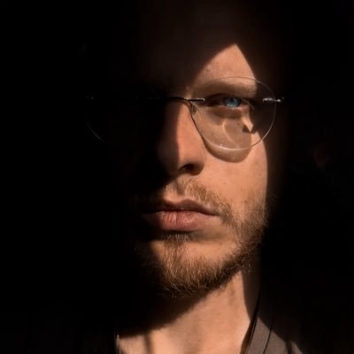 iBDW1998's profile picture. Working hard to combine tech into the renaissance lifestyle 🎨📝🎞️📚