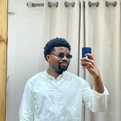 michaelisholaaa's profile picture. 