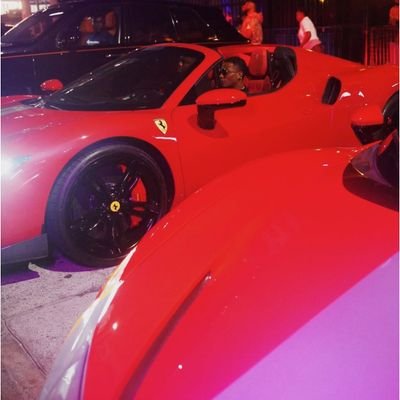 Fc🤍🦅
Manchester United ❤️🩸
Event PR | Entertainment & Lifestyle Influencer | Your go-to guy for the latest scoop on events, entertainment.
#Nightlife