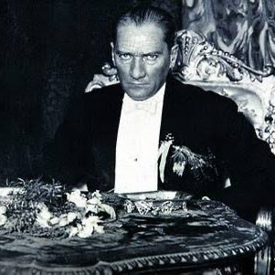 fReEdEmOcRaCyY's profile picture. bla bla bla