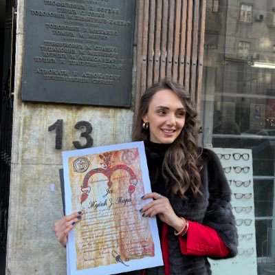 walking gets too boring, when you learn how to fly.. or how to ski⛷❤ Master of Laws, University of Belgrade, Faculty of Law - Lawyer👩‍🎓🇷🇸