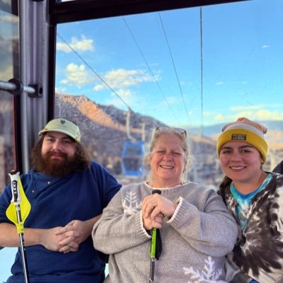 mb101's profile picture. @penguins @steelers