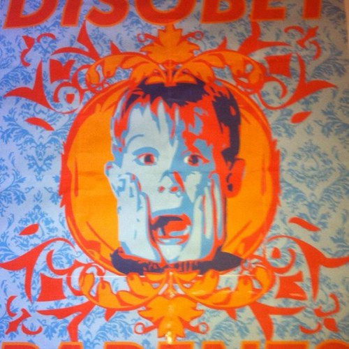 dividedpause's profile picture. 