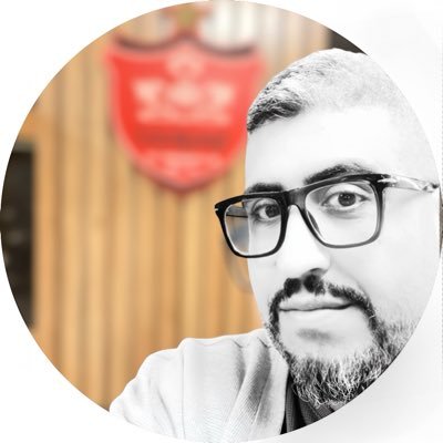 روزنامهنگار - خبرنگار ورزشے و تا حدی فرهنگے