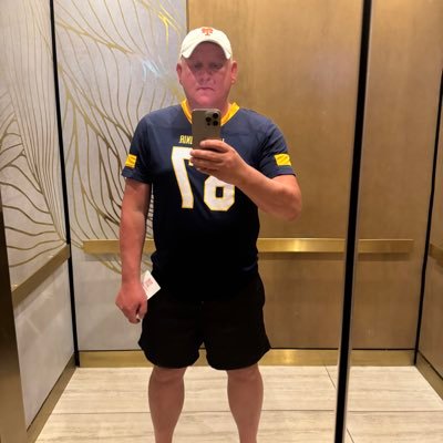 TravisMurphyWV's profile picture. HOW ‘BOUT THEM COWBOYS!!!!