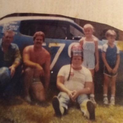 BaggsKenny's profile picture. WE THE PEOPLE 🇺🇸 🇩🇪 🇮🇪COUNTRY AND PROUD! Love Jesus and my family!