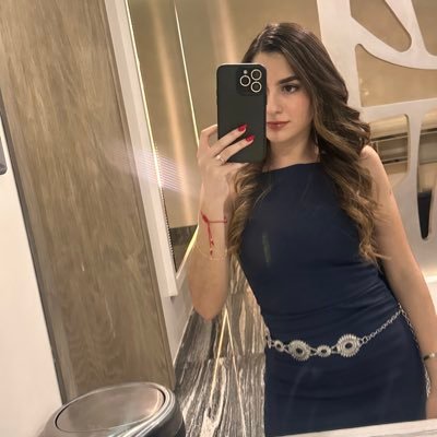 valeriatgdo's profile picture. do not disturb