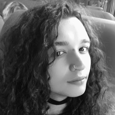 Luryena's profile picture. Auta i lomë! Aurë entuluva!