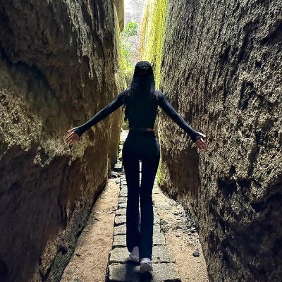 Gli_1mmer's profile picture. 😎 Drifted back to SG from the USA, still jet lagged, but the desire to travel never wavers.🌈