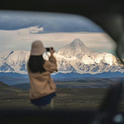 Daw1_n's profile picture. Tokyo's Akihabara showcases modern technology; Bangkok's Chinatown blends tradition with modernity; Times Square in New York dazzles with its lights.