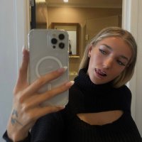 isabella (@bxbybb_) 's Twitter Profile
