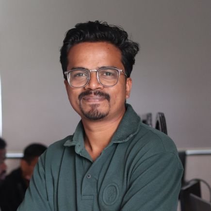 thenorthenstarr's profile picture. Art Director | Branding & Advertising Strategist | Storytelling | Breaking down creative trends. Tweets about changes, trends and AI in Advertising