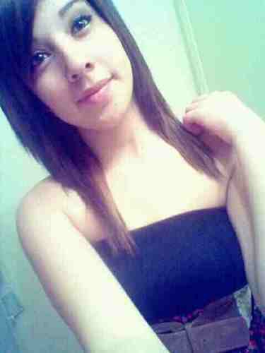 Nessa is the name♥ Class of 2014 at BHS . I say i'm a pretty chill girl. I'm all about friends & family . Single a'fuck , don't get @me , Follow me ♥