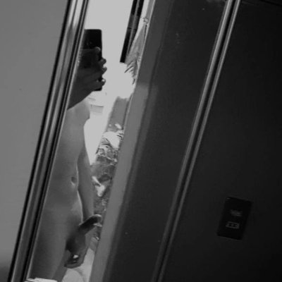 AlexisT5536867's profile picture. Single de 20 años nuevo en el ambiente swinger, inexperto 
HETEROSEXUAL 
Colágeno perfecto buscando experiencia 
Altura de 1.77 cm y complexión delgada.