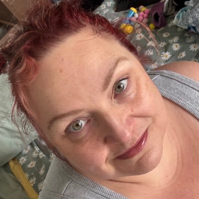 the_irondaisy's profile picture. Former Supply Chain Engineer helping procurement professionals and businesses mitigate risk. Need to reduce risks? Book a strategy meeting.