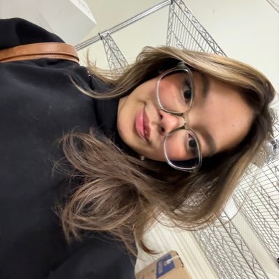 andrealecksandr's profile picture. i wanna be defined by the things that i love