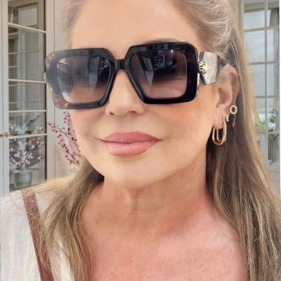 Adele Dabas Profile